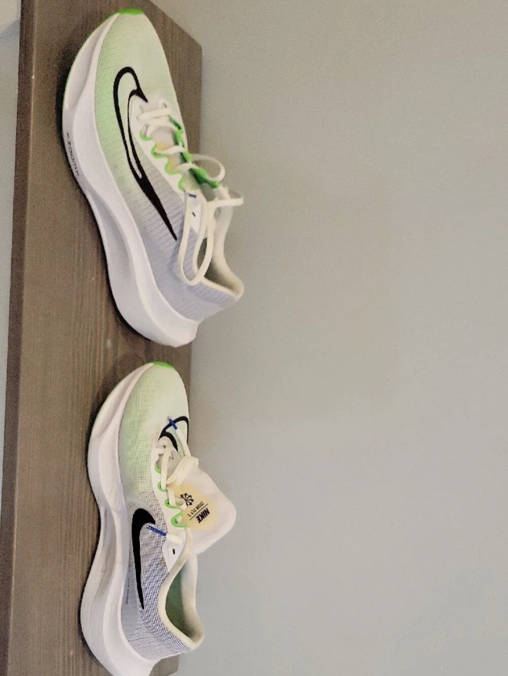 Nike Zoom Fly 5 Running Shoe - White, Green, Black